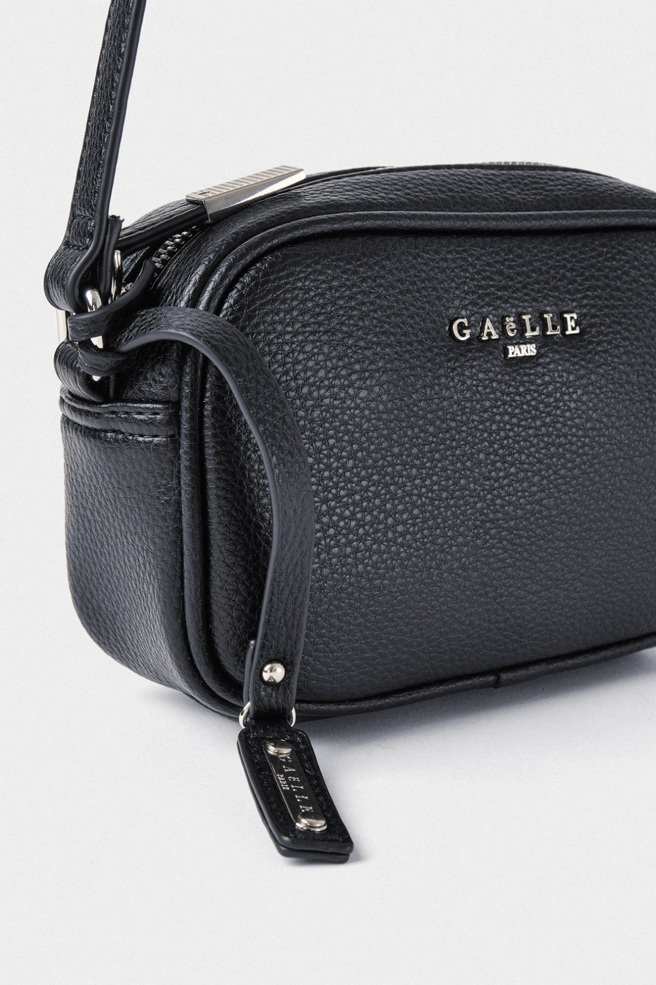 Gaelle Mini Camera Bag Ecopelle Logo In Metallo